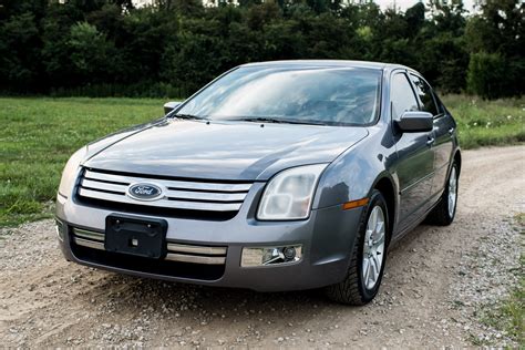 Ford Fusion (06